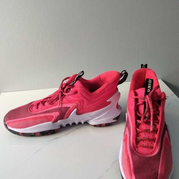 Nike Cosmic 2 Unity "Hattie Rakes" Men 13 $160 - Picture 1 of 9